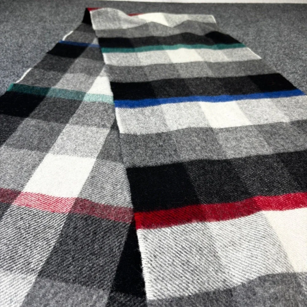 Ireland John Hanly Lambswool Plaid Scarf Black White Red Green Blue Fringe